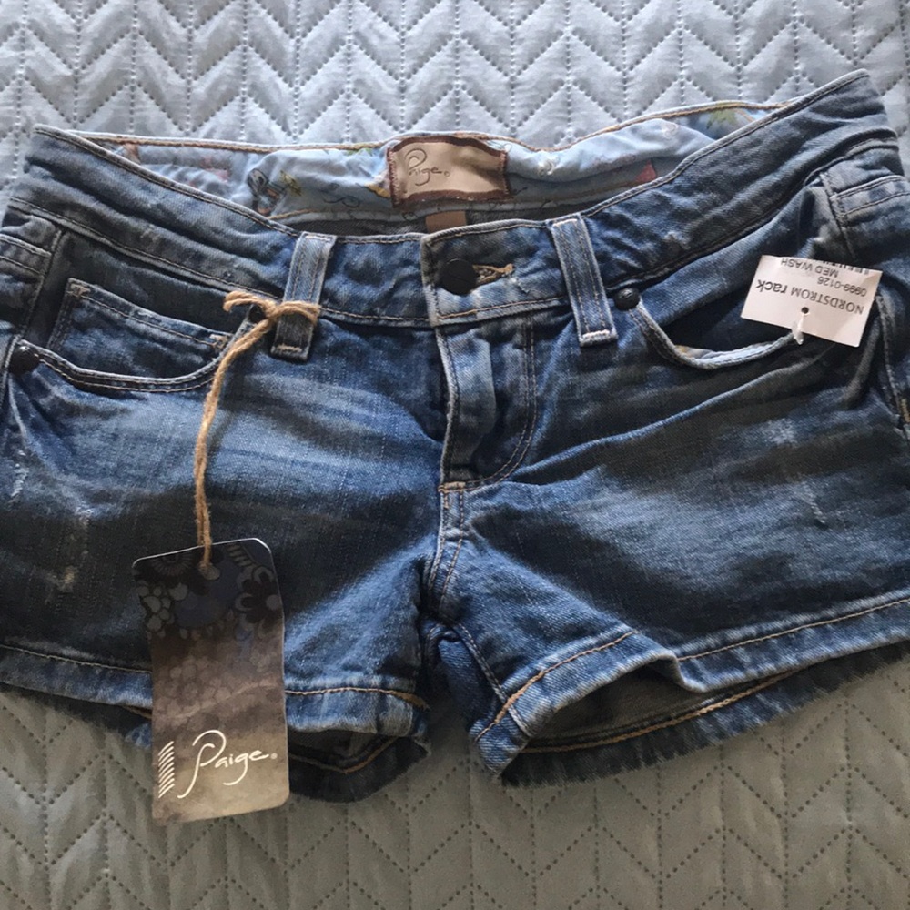 NWT Paige Canyon Shorts size 24